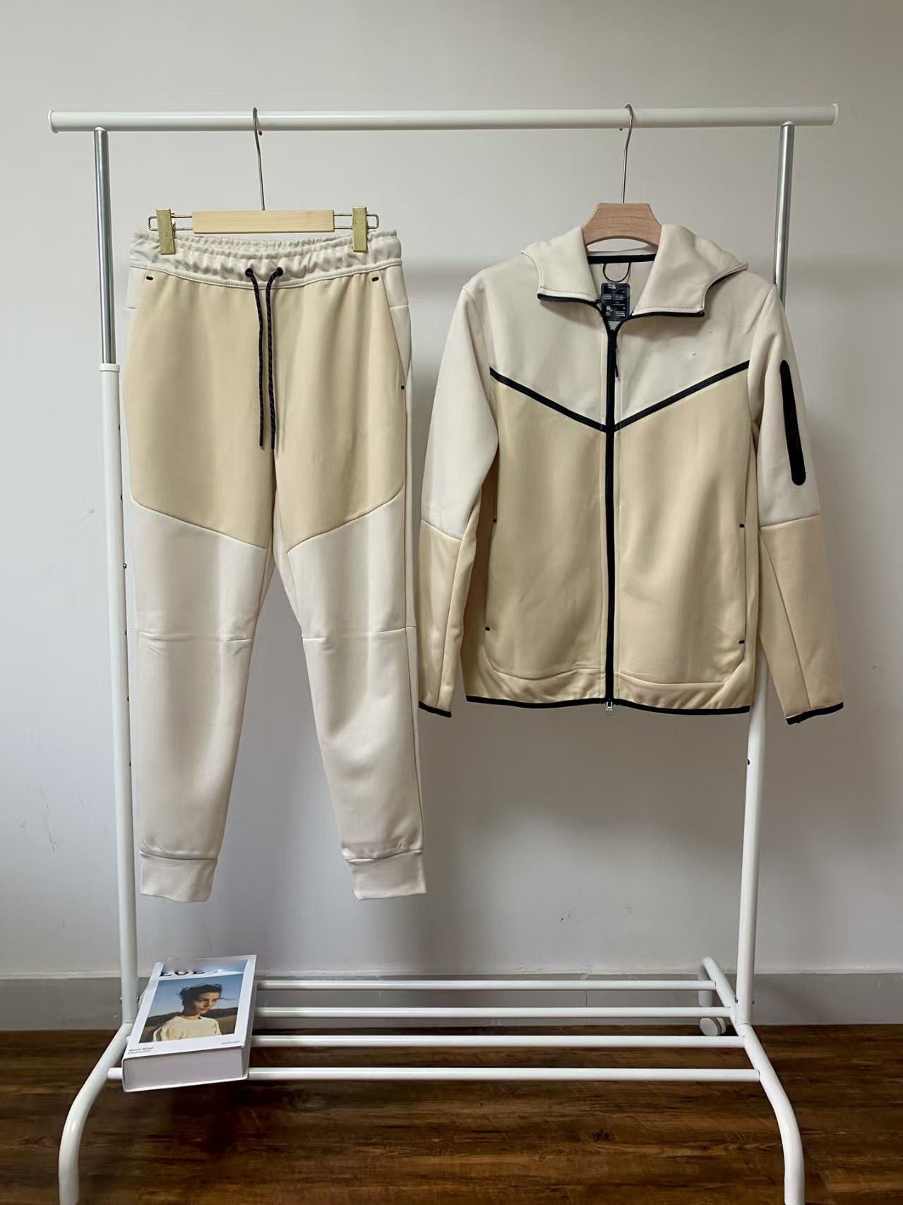 GMabcd 2025 Casual Sports Hooded Men's Side Zipper Suit Jacket Versatile Slim Fit Casual