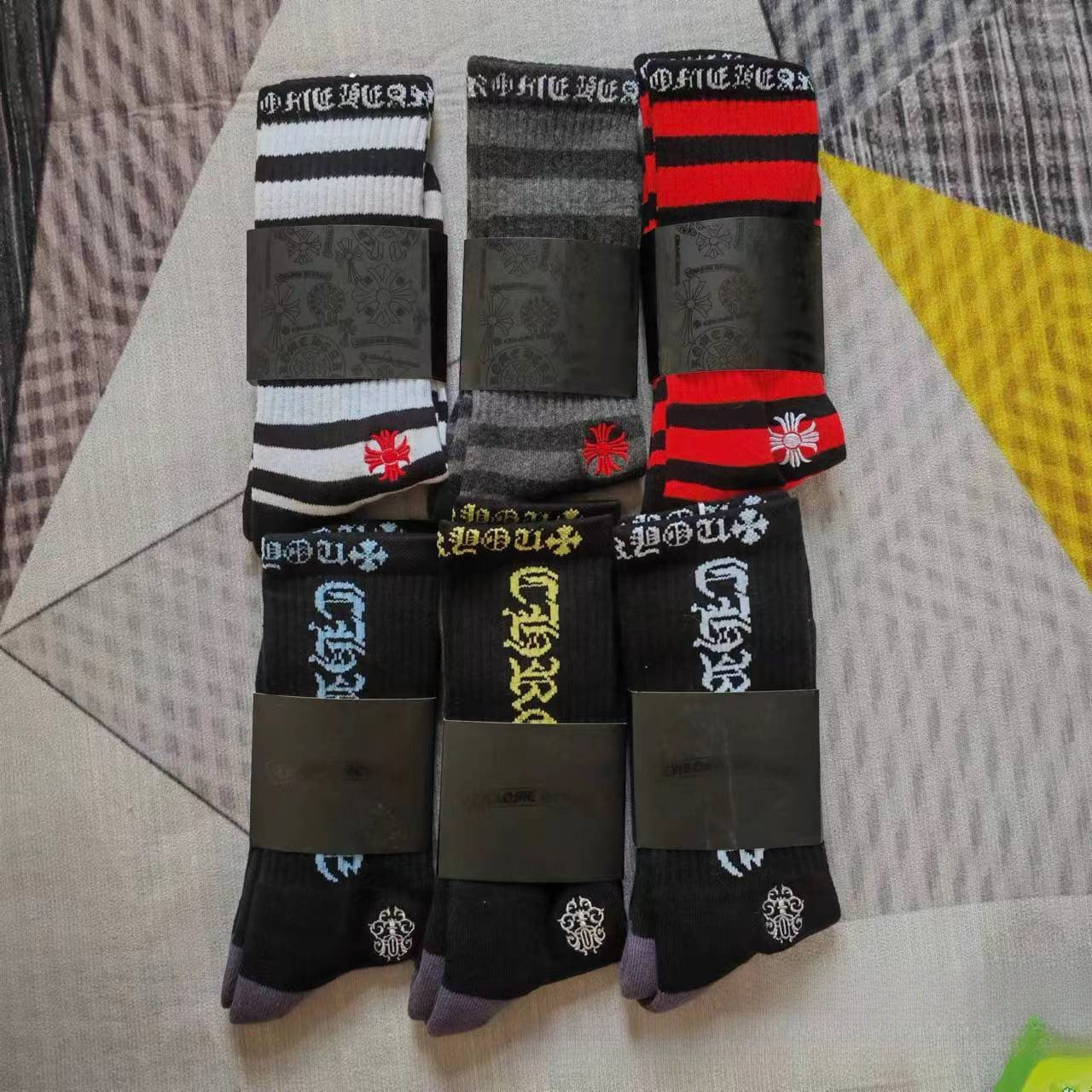 GM CHeart Socks CH Striped Letter Red Lip Embroidery Logo Towel Bottom Sports Trendy Socks