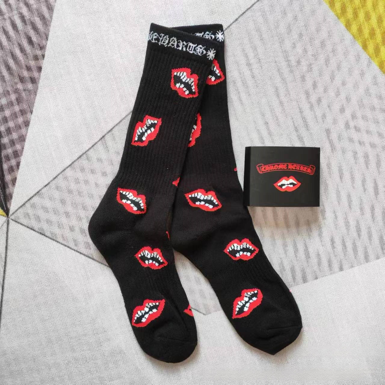 GM CHeart Socks CH Striped Letter Red Lip Embroidery Logo Towel Bottom Sports Trendy Socks