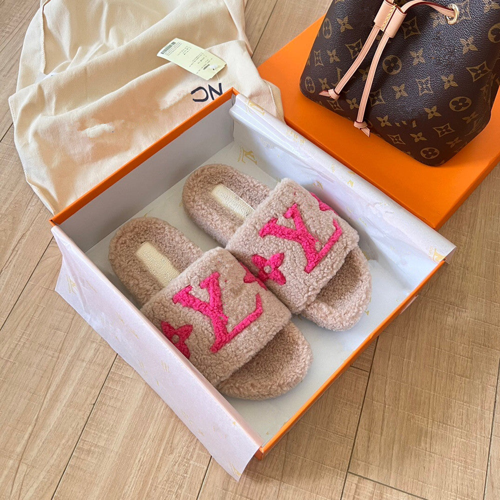 GMabcd Furry Slippers for Women, Outdoor Wear, 2024 New Style, High-End Feel, Lamb Wool, Fashionable, Versatile, Thick Sole, Non-Slip, Warm