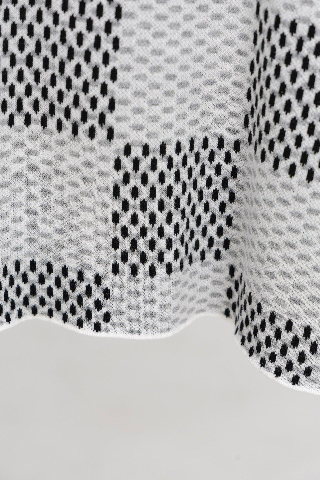 2025 Spring/Summer Show Collection! Chessboard Pattern Knitted Jacquard Short Sleeve Shirt, with Damier Design - A Must-Have Eye-Catching T-SHIRT Short Sleeve Shirt!