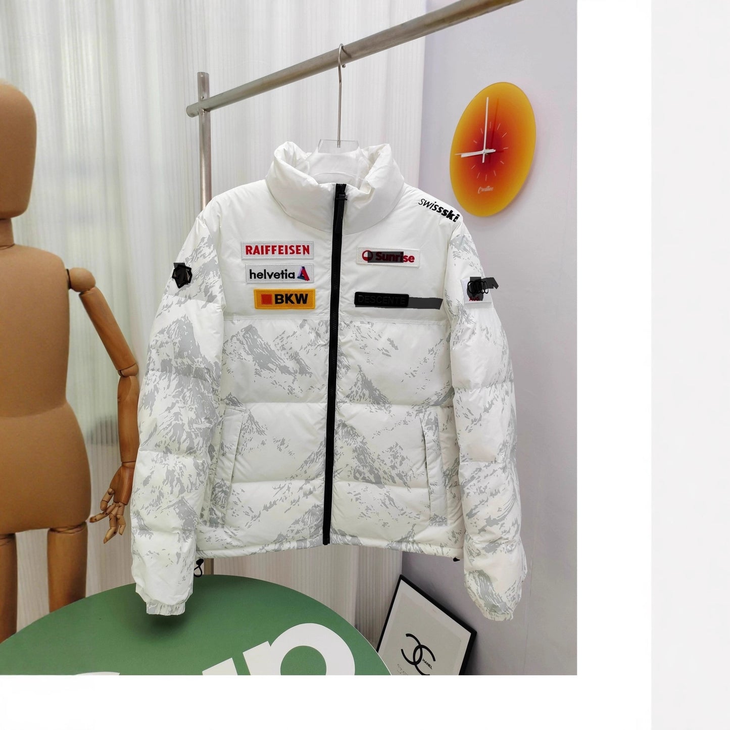 Dissante Second Generation Audi Collaboration Multi-Label Short Down Jacket 2025 New Model
