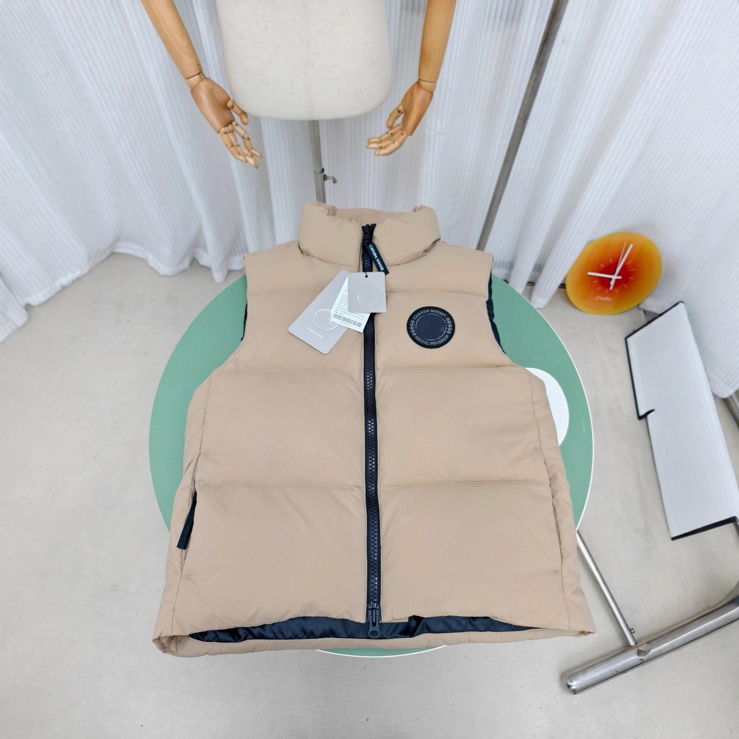 Cana-da - Goose, Duck Down 2804 Style White Duck Down Vest 2025 Autumn Winter New Solid Color