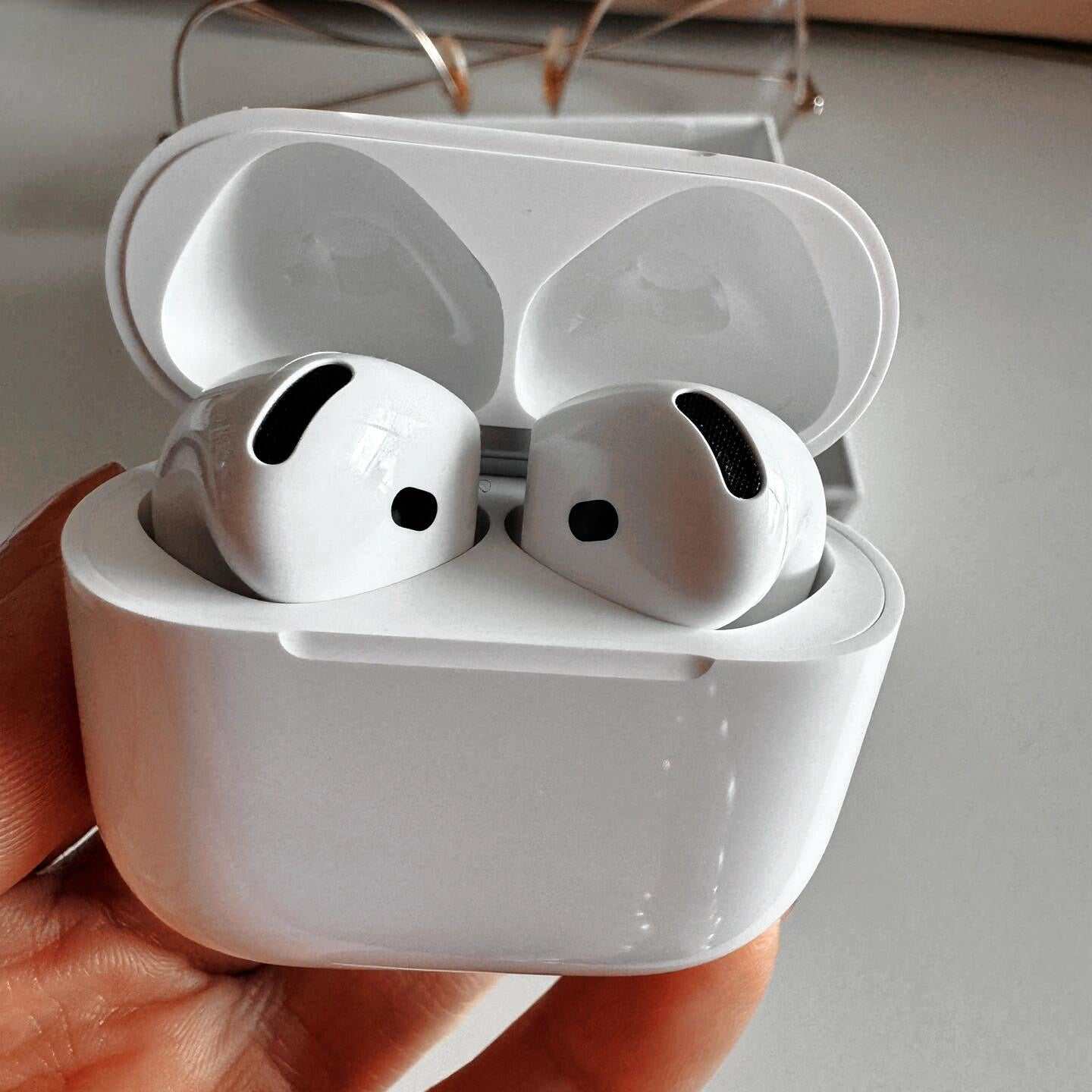 gmabcd NMbro4 Bluetooth headphones Wireless noise-cancelling Music cool earbuds