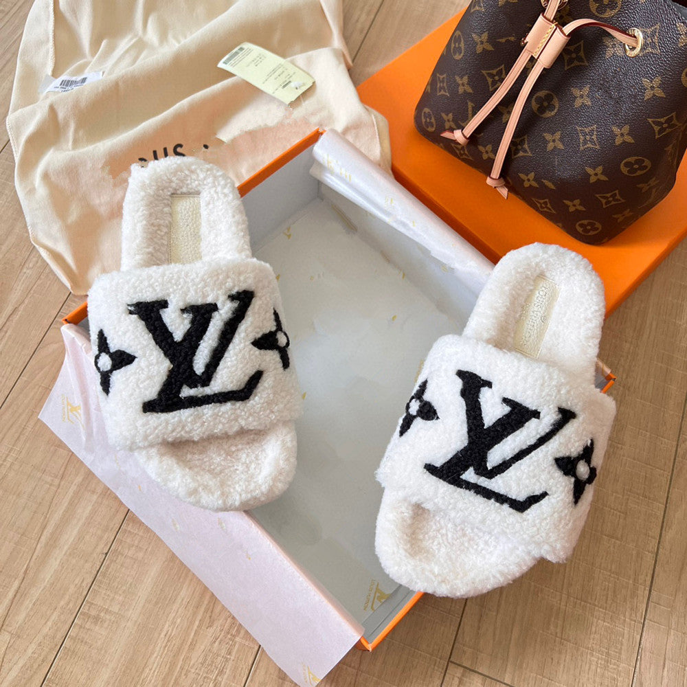 GMabcd Furry Slippers for Women, Outdoor Wear, 2024 New Style, High-End Feel, Lamb Wool, Fashionable, Versatile, Thick Sole, Non-Slip, Warm