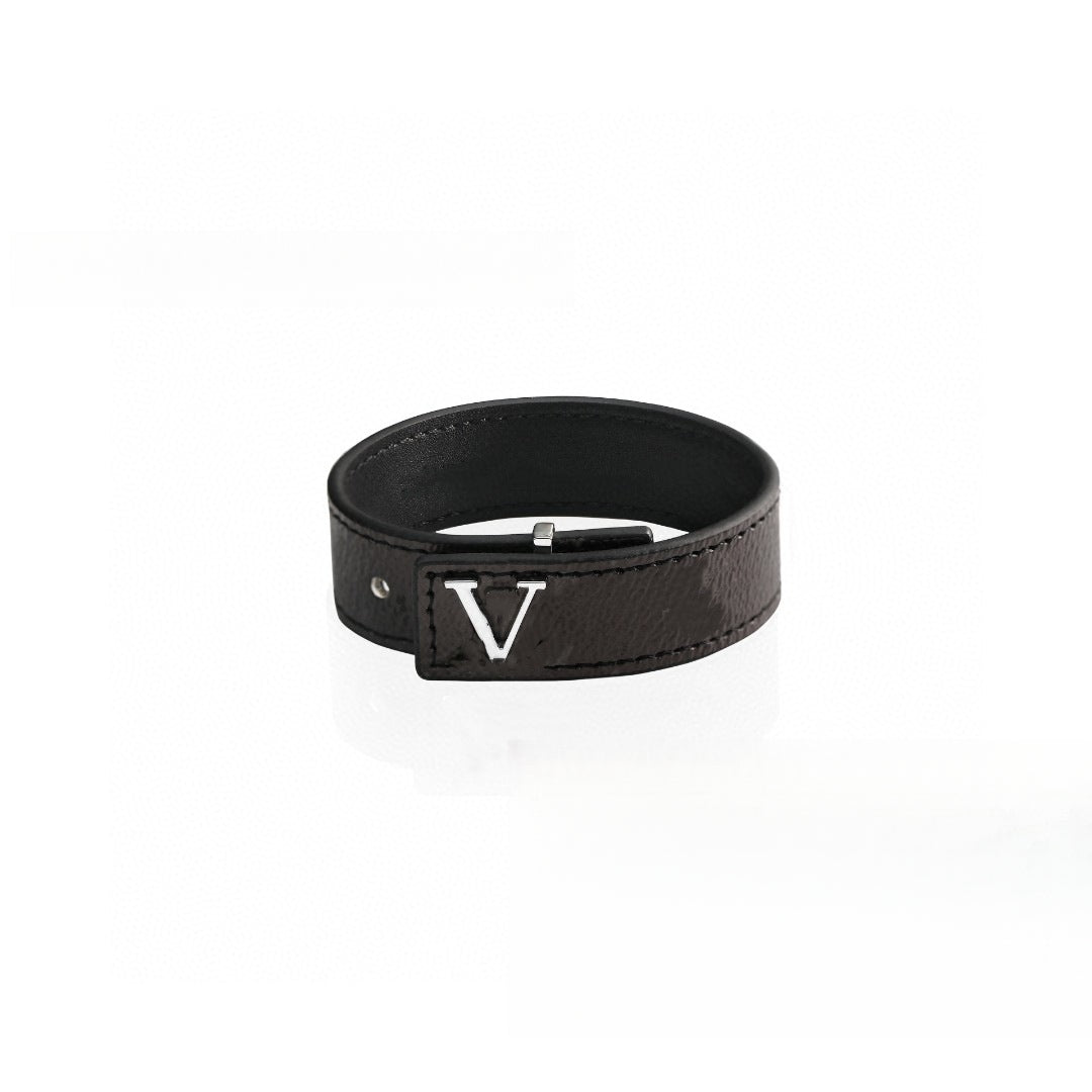 Silver Buckle Black Flower Bracelet High Quality Old Flower Leather Plaid Pattern Bracelet