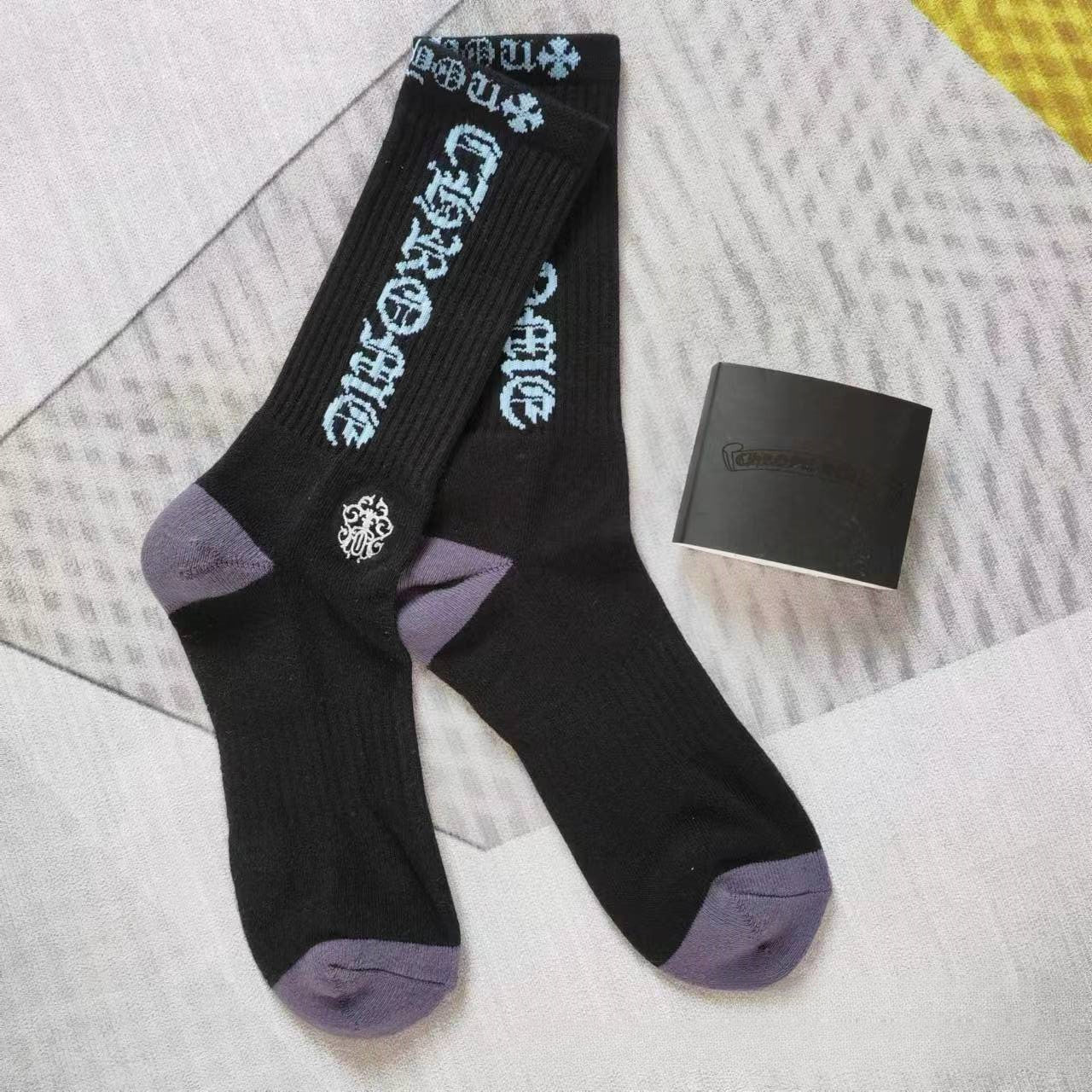 GM CHeart Socks CH Striped Letter Red Lip Embroidery Logo Towel Bottom Sports Trendy Socks