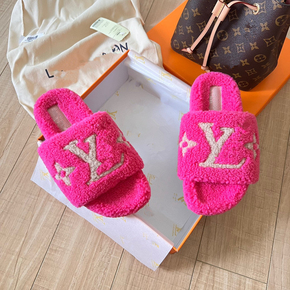GMabcd Furry Slippers for Women, Outdoor Wear, 2024 New Style, High-End Feel, Lamb Wool, Fashionable, Versatile, Thick Sole, Non-Slip, Warm