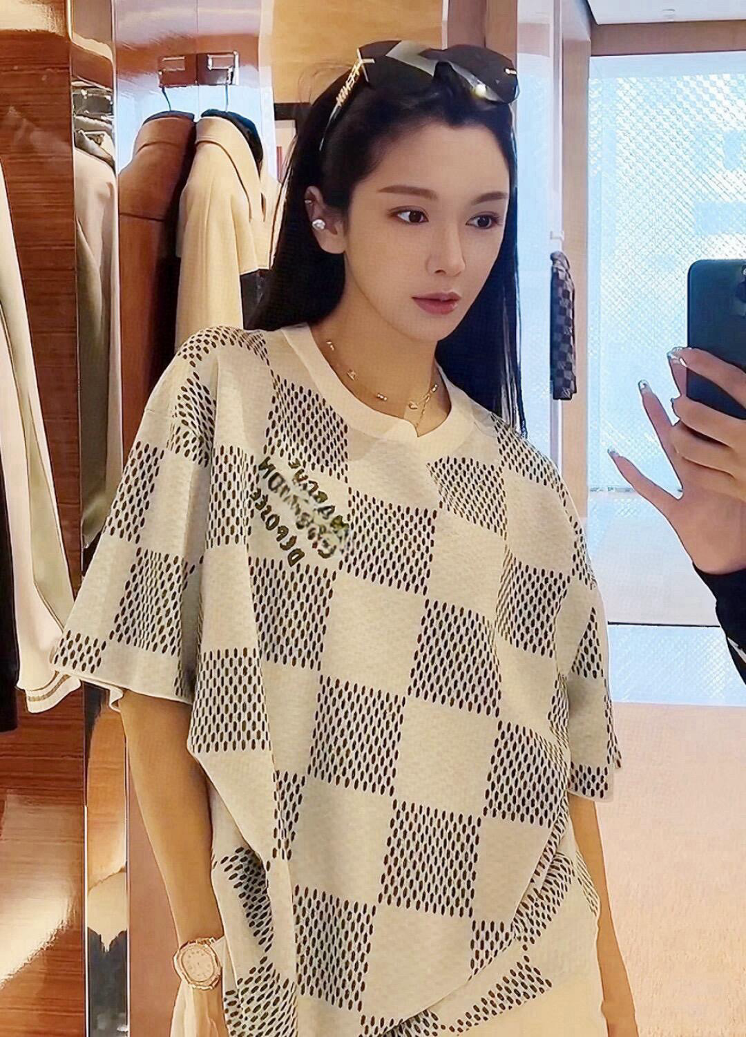 2025 Spring/Summer Show Collection! Chessboard Pattern Knitted Jacquard Short Sleeve Shirt, with Damier Design - A Must-Have Eye-Catching T-SHIRT Short Sleeve Shirt!