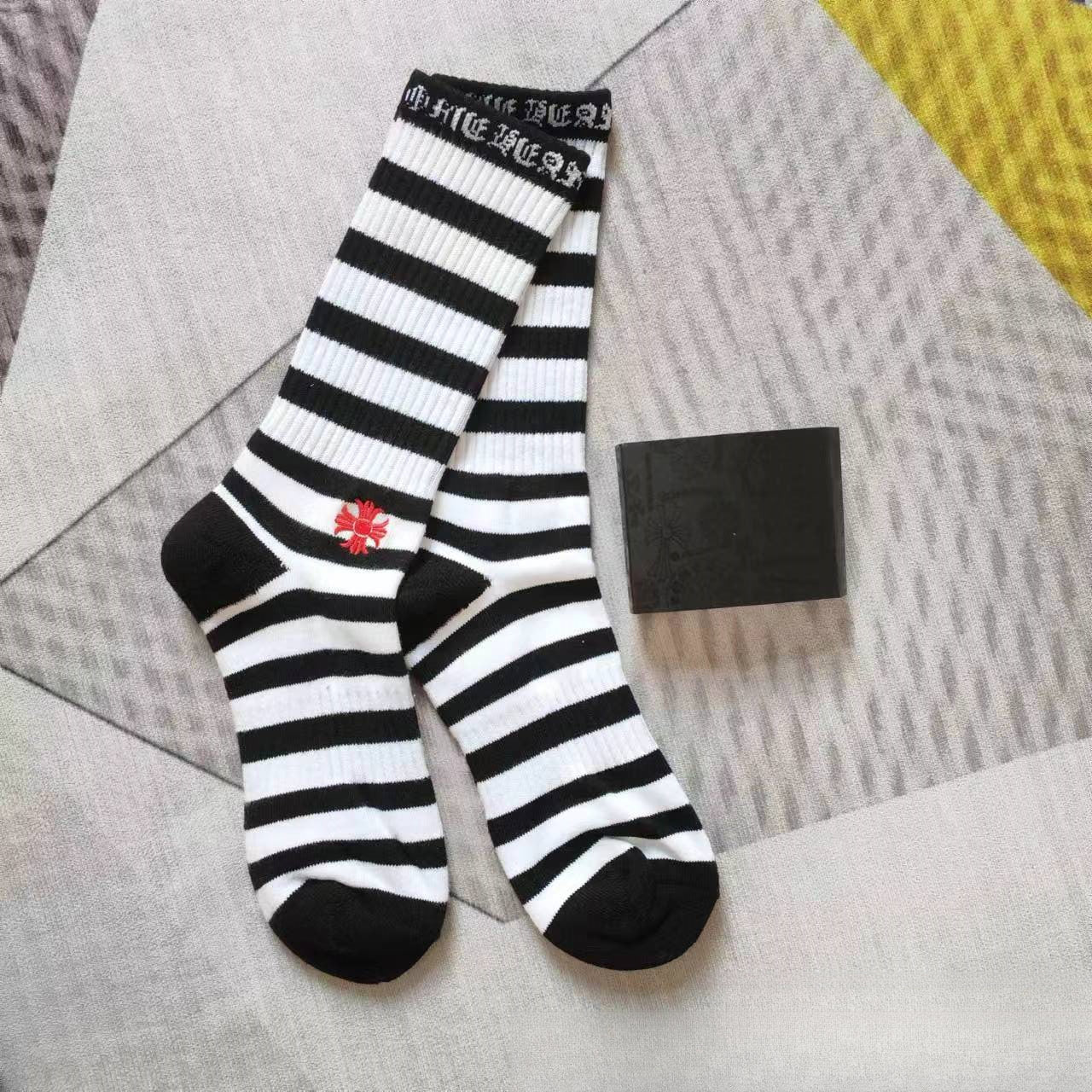 GM CHeart Socks CH Striped Letter Red Lip Embroidery Logo Towel Bottom Sports Trendy Socks