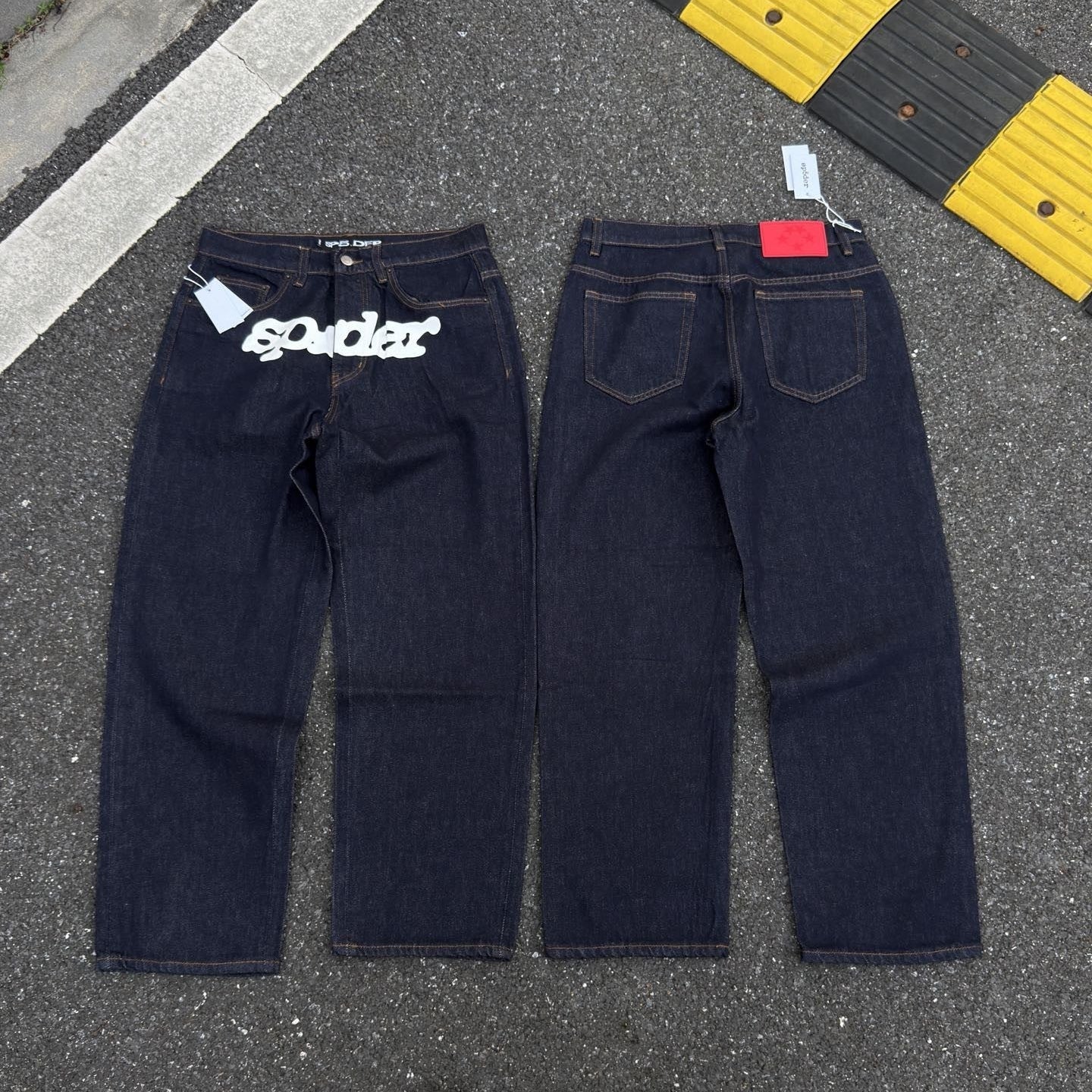 15e5298d-d9e5-40b7-aabb-05003973c127