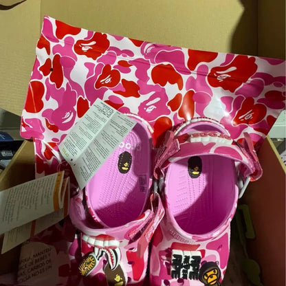 Cro Comfortable Versatile Clogs Yuren Head Collaboration Couple Shoes with Accessories