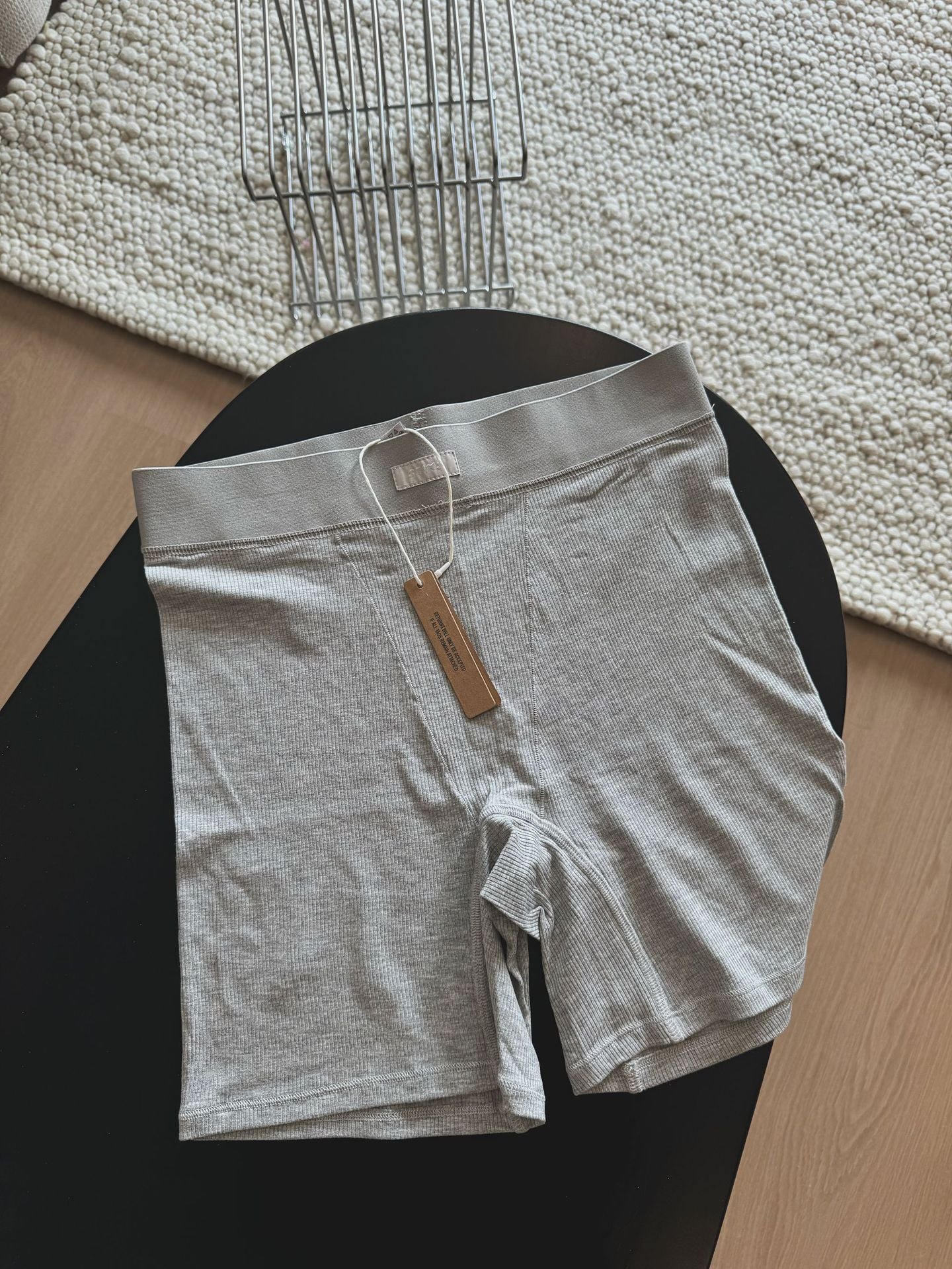 Ski** Kardashian Boyfriend European and American 2025 Women's Spring Sports Ribbed Shorts Slim Fit Spring Summer New Style