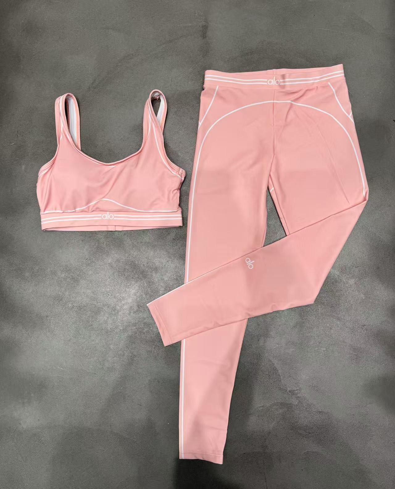 a-l-o Yoga Set High-Quality Sports Set Pilates Set AIRBRUSH HEART THROB BRA