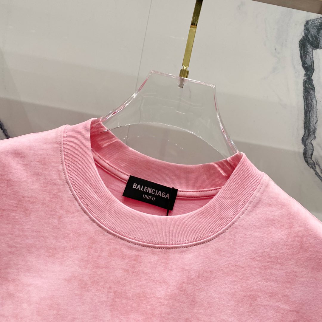 Wave cola embroidered round neck short sleeve, original fabric quality is superb, black, gray and pink colors to choose from.