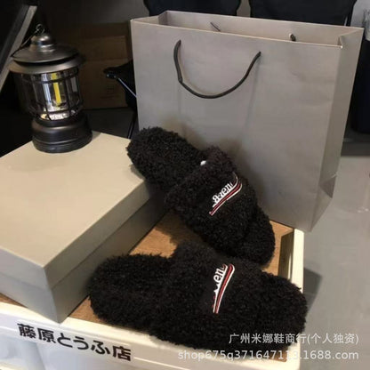 Furry Slippers for Women, Outdoor Wear, 2024 New Style, Letter Embroidery, Thick Sole, Lamb Wool, Autumn Winter, Flat One-Word Slippers