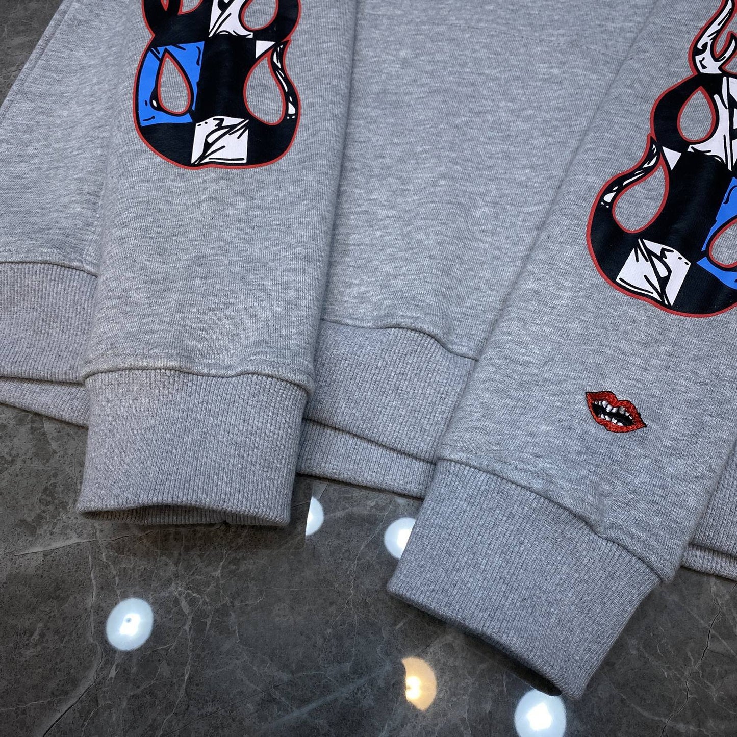 21SS Correct Version Crow Matty Graffiti Flame Cross Flower Arm Hooded Sweatshirt Couple Style