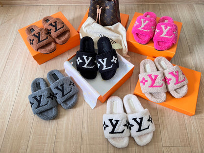 GMabcd Furry Slippers for Women, Outdoor Wear, 2024 New Style, High-End Feel, Lamb Wool, Fashionable, Versatile, Thick Sole, Non-Slip, Warm