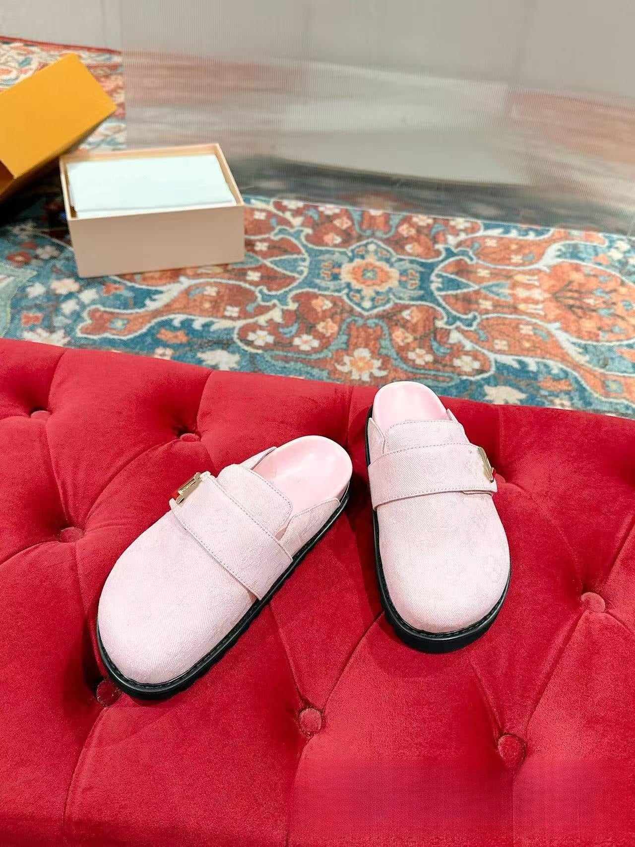 GMabcd Closed-Toe Shoes 2025 Retro Style Thick Sole Height-Increasing Buckle Casual Slip-On