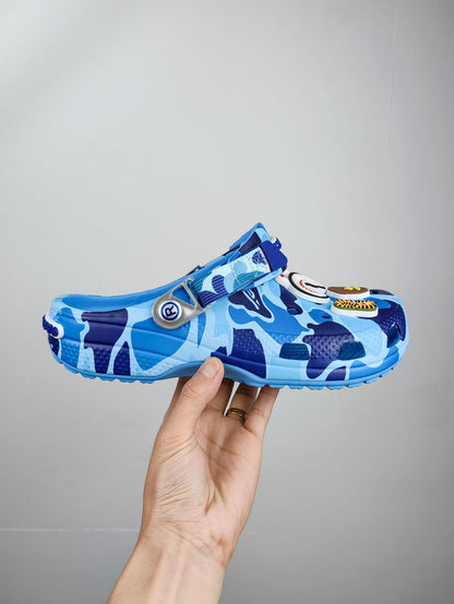 Cro Comfortable Versatile Clogs Yuren Head Collaboration Couple Shoes with Accessories