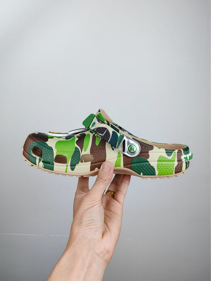 Cro Comfortable Versatile Clogs Yuren Head Collaboration Couple Shoes with Accessories