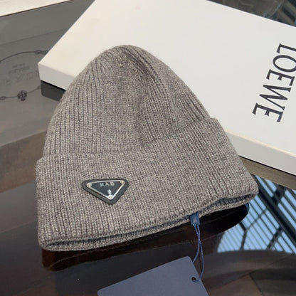 Winter Warm Knitted Hat Fashionable Export Style Pullover Windproof Thick Knitted Hat