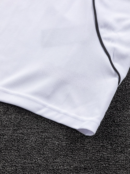 Must-have for couples! Manchester United collaboration crewneck short-sleeved T-shirt, 100% pure cotton, fashionable and versatile, suitable for all types of people.