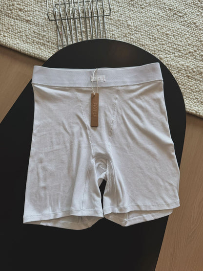 Ski** Kardashian Boyfriend European and American 2025 Women's Spring Sports Ribbed Shorts Slim Fit Spring Summer New Style
