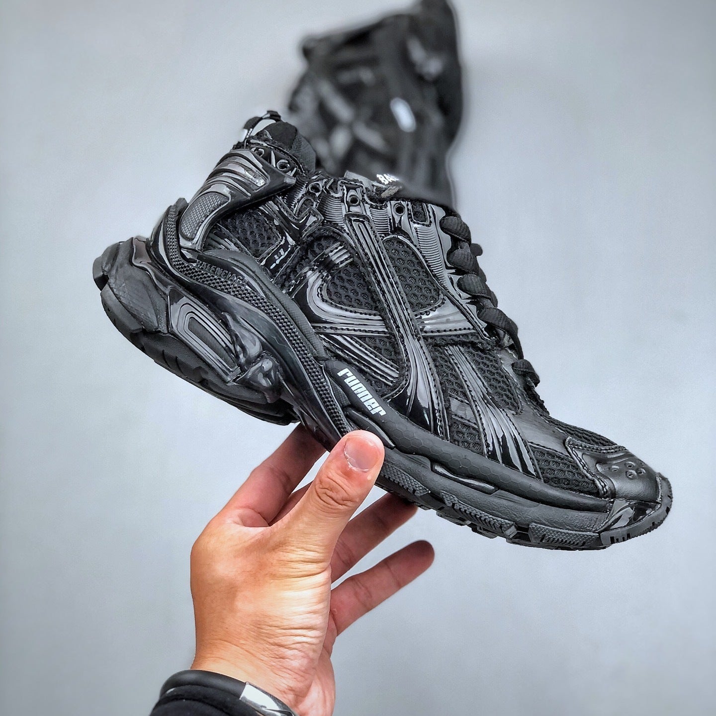 VARIANT_IMAGE::Paris 7.5-4 | Paris 7.5 chunky mesh sneakers