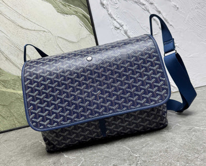 Gmabcd High-Style Large-Capacity Single-Shoulder Crossbody Messenger Bag Unisex Chest Bag Saddle Bag