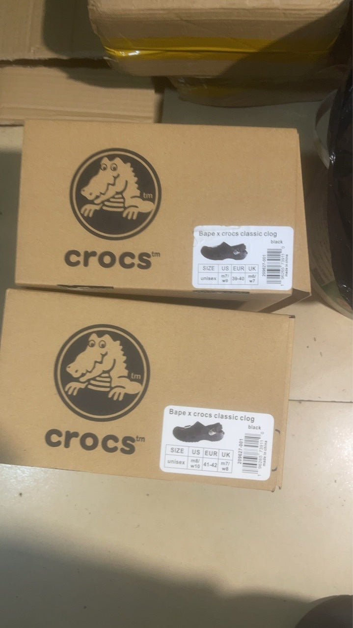 Cro Comfortable Versatile Clogs Yuren Head Collaboration Couple Shoes with Accessories