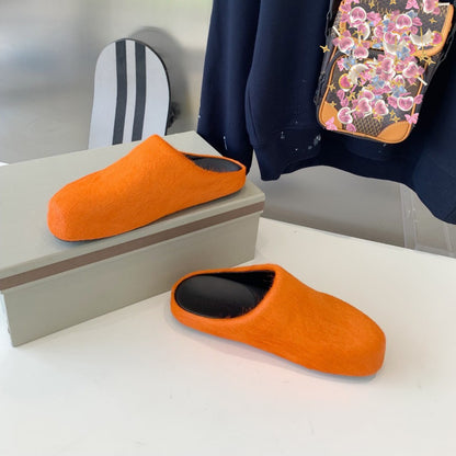2024 New Couple Candy Color Internet Celebrity Same Style Fashion Closed-Toe Fur Slippers Women Flat Casual Horse Hair Half Slippers Men Shoes