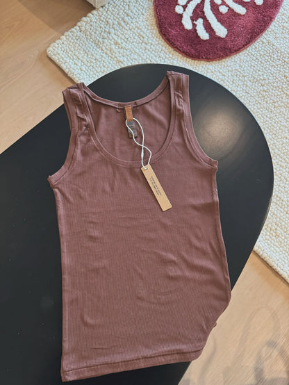 Ski **Kardashian Cotton Rib European and American 2025 Women's Spring Sports Vest Sleeveless Slim Modal