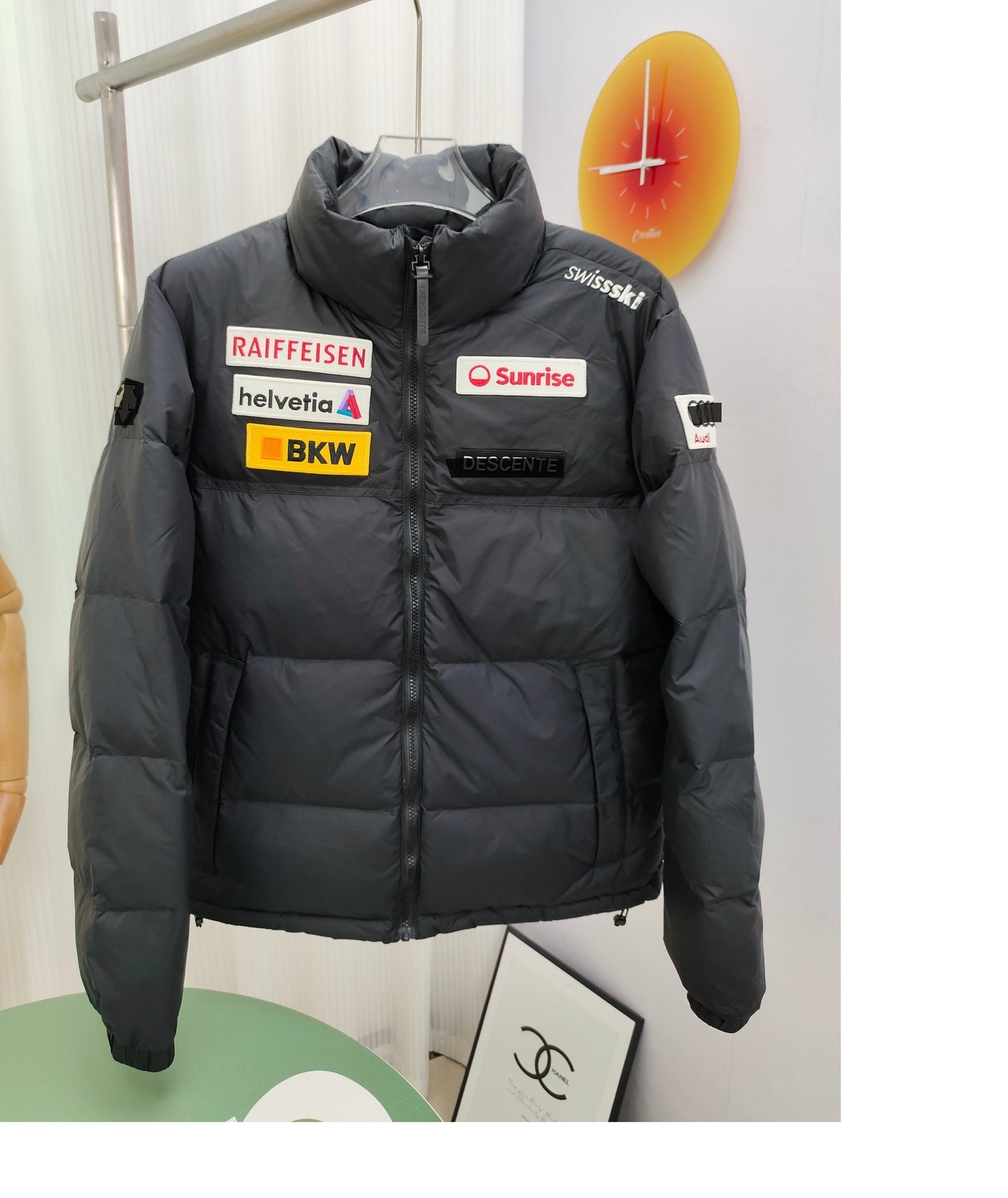 Dissante Second Generation Audi Collaboration Multi-Label Short Down Jacket 2025 New Model