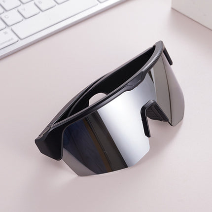 Outdoor Sports Sunglasses Smart Glasses Fashionable Cycling Bluetooth Glasses for Listening to Music and Calling Unisex