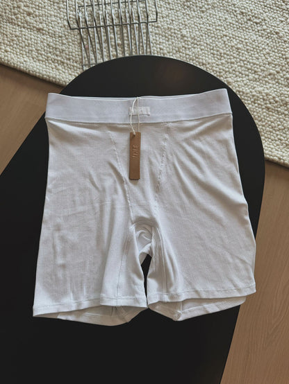 Ski** Kardashian Boyfriend European and American 2025 Women's Spring Sports Ribbed Shorts Slim Fit Spring Summer New Style
