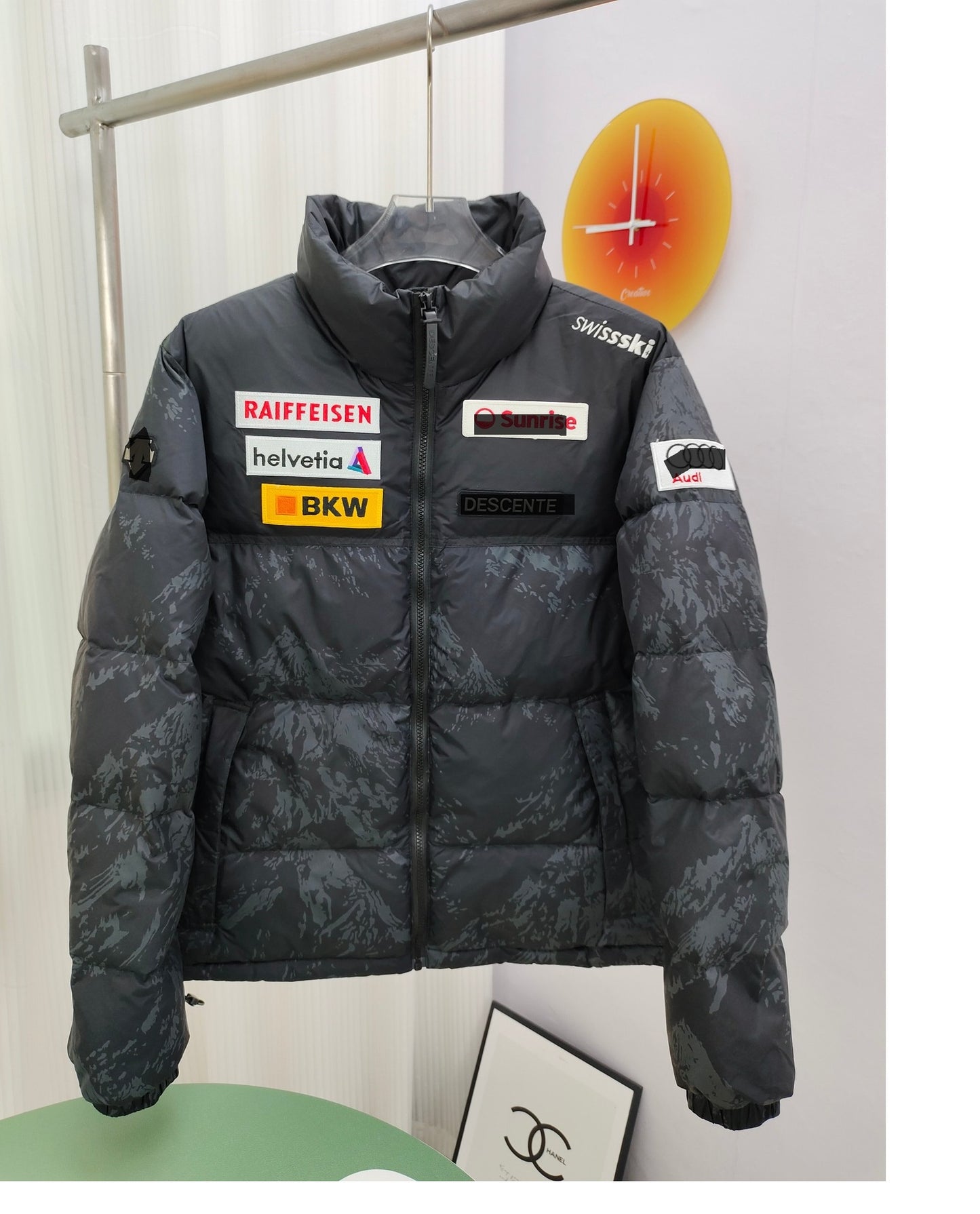 Dissante Second Generation Audi Collaboration Multi-Label Short Down Jacket 2025 New Model